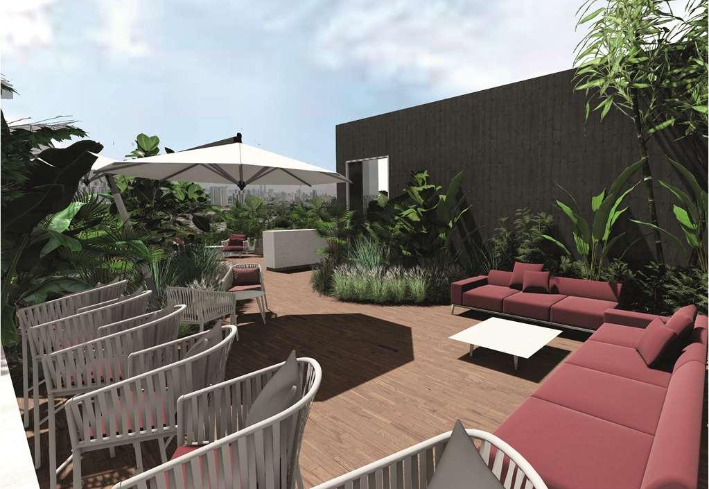 Hampton By Hilton Quito La Carolina Park Hotel Exterior photo