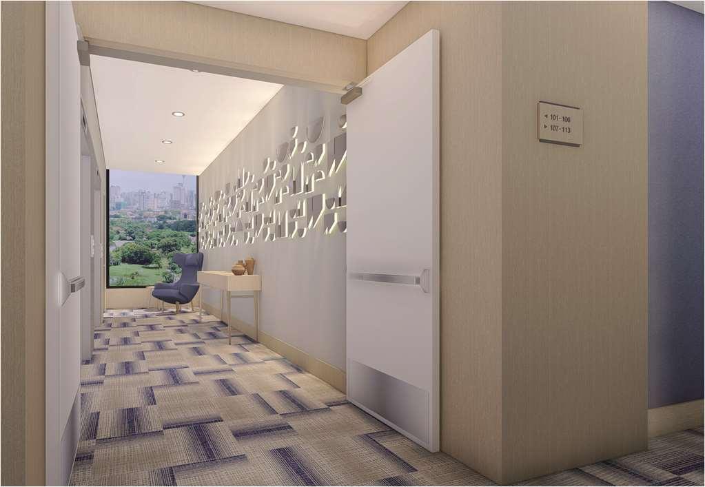 Hampton By Hilton Quito La Carolina Park Hotel Facilities photo